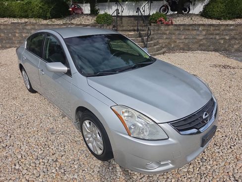 Used 2012 Nissan Altima 2.5 S FWD image 8