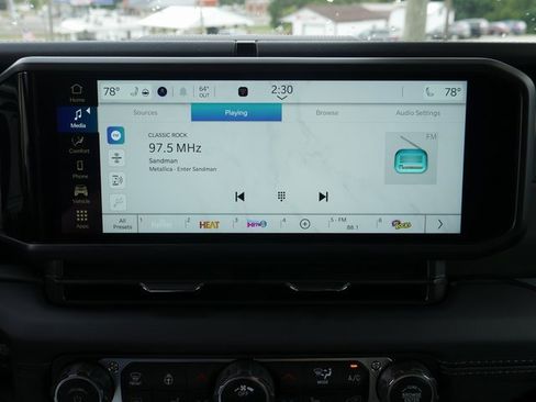 New 2025 Jeep Gladiator Mojave w/ Convenience Group image 20