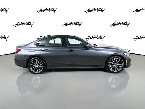 Used 2022 BMW 330i xDrive Sedan w/ Driving Assistance Package image 4