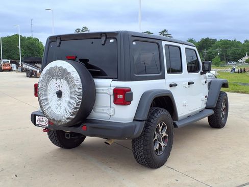 Used 2018 Jeep Wrangler Unlimited Rubicon w/ Dual Top Group AWD/4WD image 6