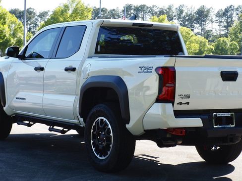 Used 2024 Toyota Tacoma TRD Off-Road AWD/4WD image 55