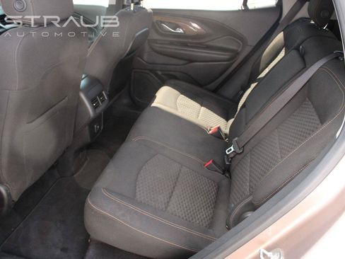 Used 2019 GMC Terrain SLE w/ Driver Convenience Package AWD/4WD image 17