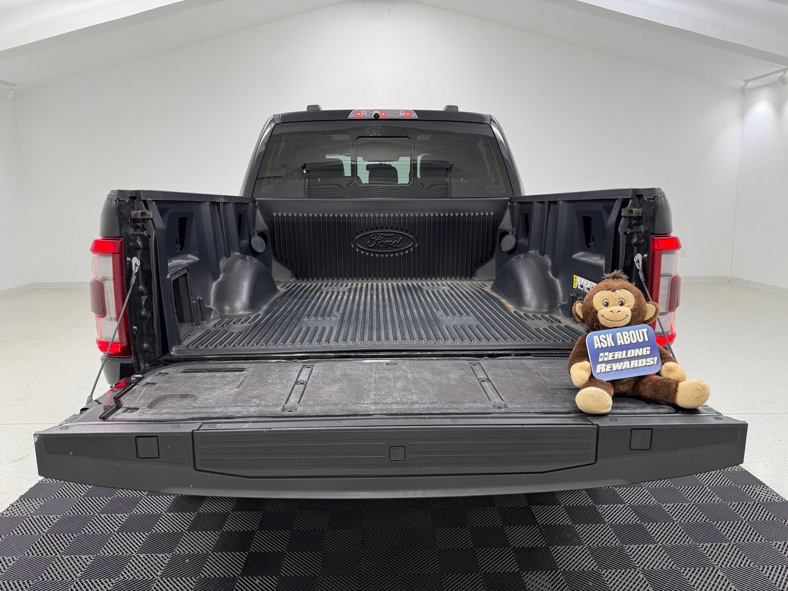 Used 2022 Ford F150 Raptor w/ Raptor 37 Performance Package AWD/4WD image 7