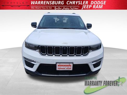Used 2024 Jeep Grand Cherokee Limited w/ Luxury Tech Group II image 8