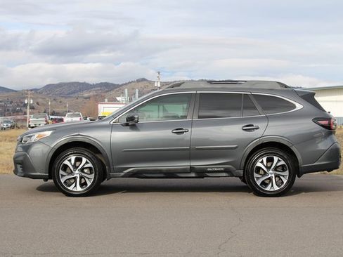 Used 2020 Subaru Outback Limited image 3