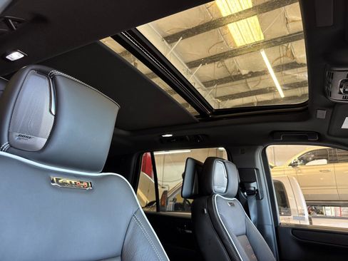 New 2026 GMC Yukon AT4 Ultimate AWD/4WD image 19