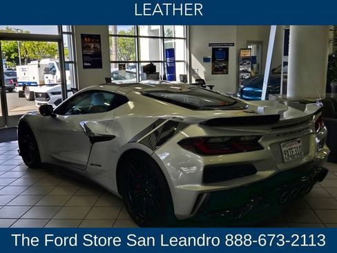 Used 2023 Chevrolet Corvette Z06 w/ Engine Appearance Package RWD image 3