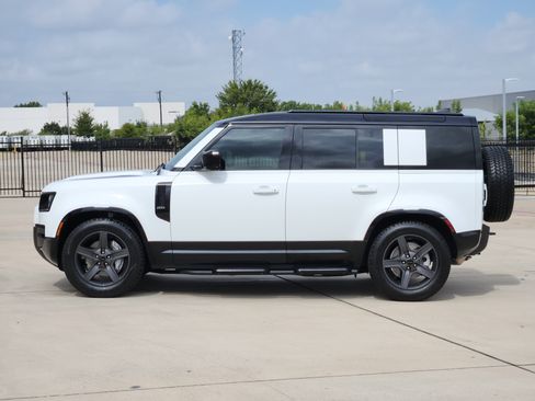 Used 2026 Land Rover Defender 110 X-Dynamic SE AWD/4WD image 3