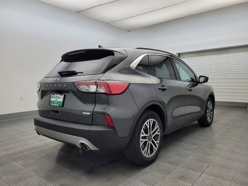 Used 2020 Ford Escape SEL image 9