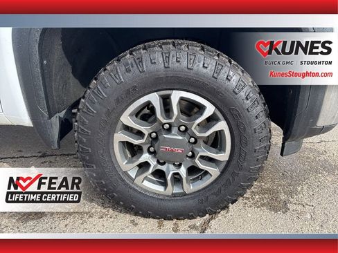 Used 2024 GMC Sierra 3500 SLE image 15