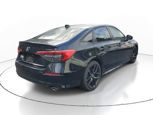 Used 2023 Honda Civic Sport image 4