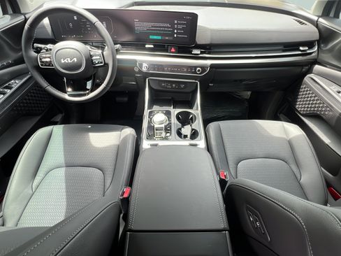 New 2026 Kia Carnival SX Prestige FWD image 11