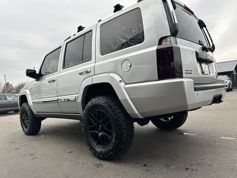 Used 2006 Jeep Commander Limited image 10