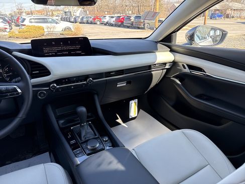 New 2026 MAZDA MAZDA3 2.5 Turbo Sedan w/Premium Plus image 22