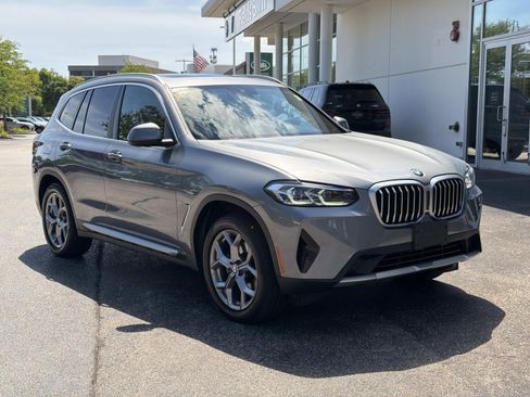 Used 2024 BMW X3 xDrive30i w/ Premium Package AWD/4WD image 3