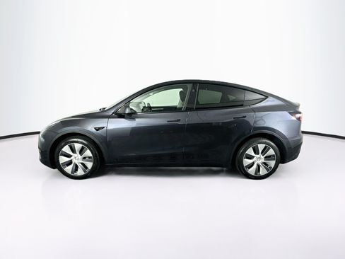 Used 2024 Tesla Model Y Long Range AWD/4WD image 4