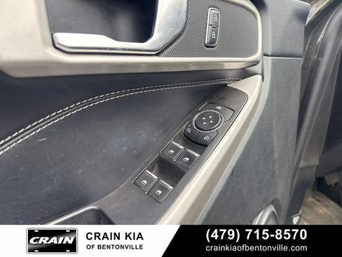 Used 2022 Ford Explorer XLT w/ Equipment Group 202A AWD/4WD image 22