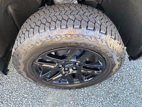 New 2026 Chevrolet Silverado 1500 Custom Trail Boss AWD/4WD image 23