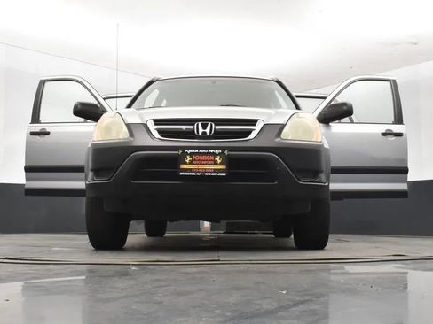 Used 2004 Honda CR-V LX image 11