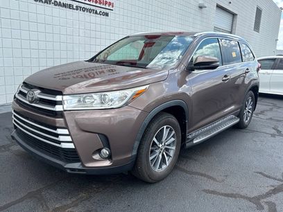 Used 2017 Toyota Highlander XLE