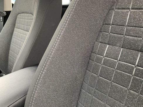 Certified 2024 Honda HR-V LX image 30