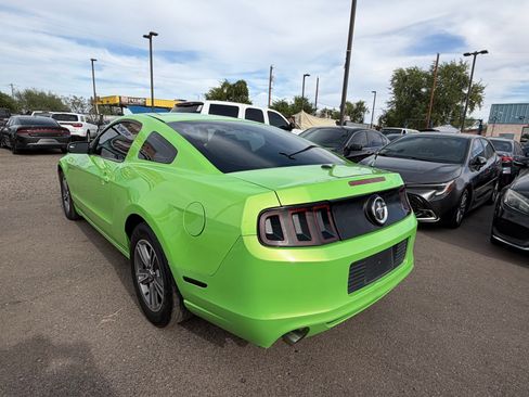 Used 2013 Ford Mustang Premium RWD image 5