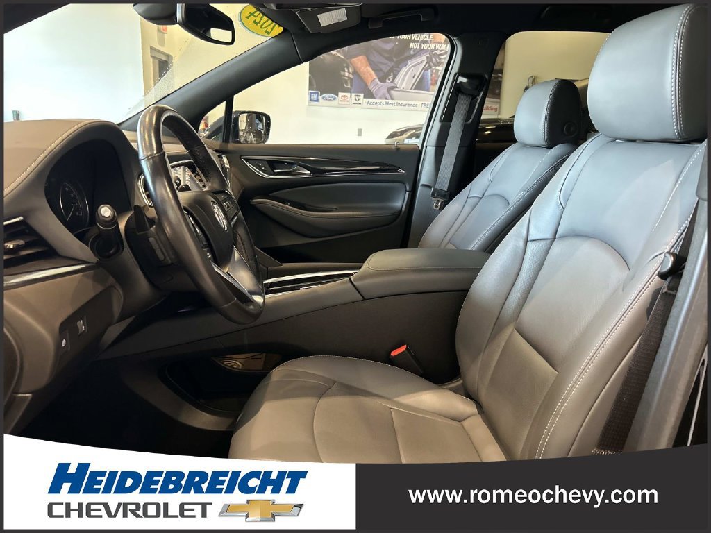 Used 2024 Buick Enclave Essence w/ Sport Touring Edition FWD image 13