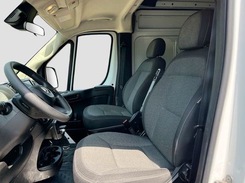 Used 2024 RAM ProMaster 2500 FWD image 19