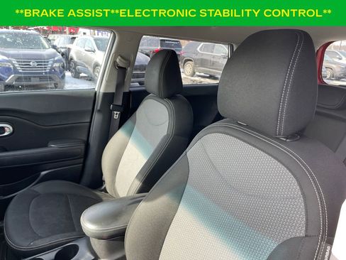 Used 2017 Kia Soul + w/ Designer's Package image 7