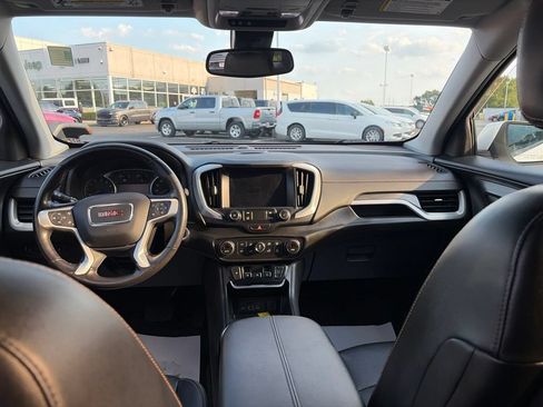 Used 2021 GMC Terrain SLT w/ Infotainment Package II AWD/4WD image 16