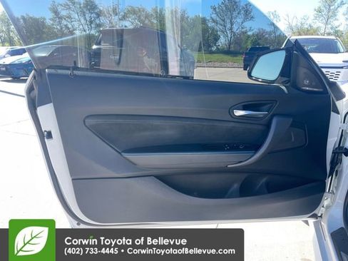 Used 2018 BMW M2 RWD image 18