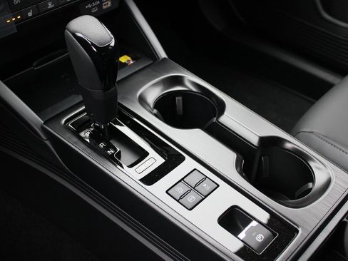 Used 2026 Subaru Outback Premium image 16