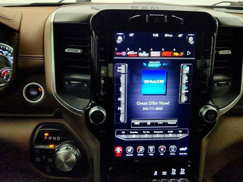 Used 2021 RAM 1500 Laramie AWD/4WD image 17