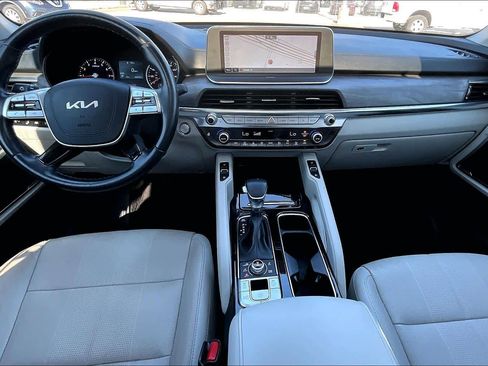 Used 2022 Kia Telluride EX w/ EX Premium Package image 16