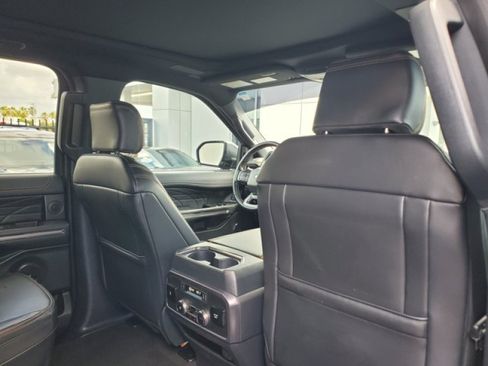 Certified 2024 Ford Expedition Max Platinum RWD image 34