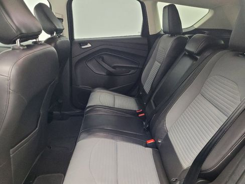 Used 2018 Ford Escape SE w/ SE Sport Appearance Package FWD image 18
