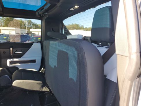 New 2025 GMC Hummer EV 2X image 13