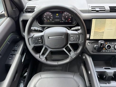 New 2026 Land Rover Defender 110 X-Dynamic SE AWD/4WD image 28