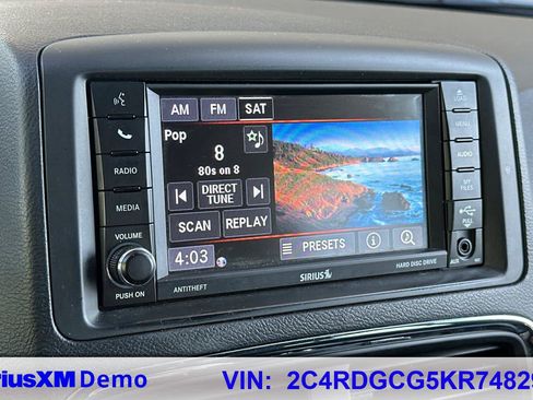 Used 2019 Dodge Grand Caravan SXT FWD image 33