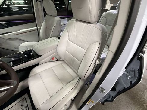 New 2026 Buick Enclave Avenir w/ Super Cruise Package AWD/4WD image 21