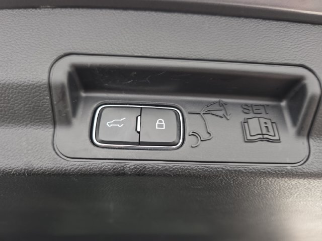 Certified 2023 Ford Explorer XLT AWD/4WD image 33