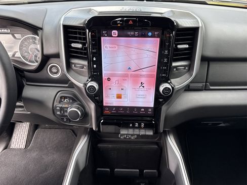 Used 2025 RAM 1500 Big Horn image 31