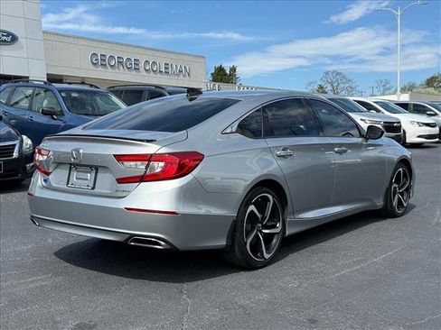 Used 2022 Honda Accord Sport image 4