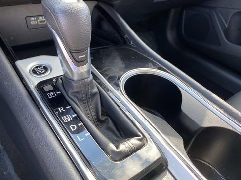 Used 2024 Nissan Altima 2.5 SV AWD/4WD image 14