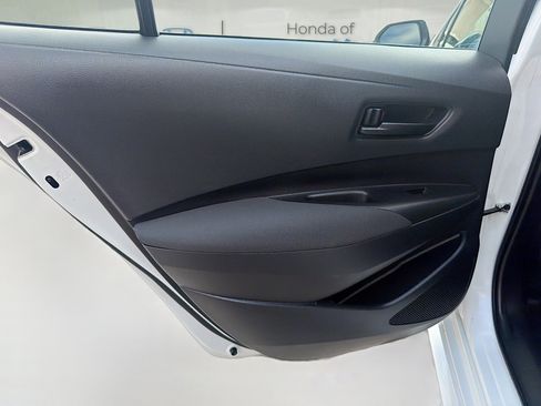 Used 2022 Toyota Corolla LE FWD image 25