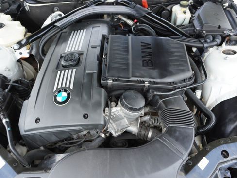 Used 2013 BMW Z4 sDrive35i RWD image 28