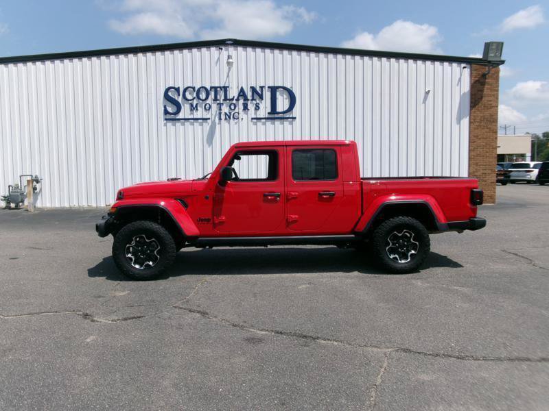 Used 2025 Jeep Gladiator Sport AWD/4WD image 1