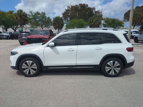 Used 2023 Mercedes-Benz EQB 300 4MATIC image 9