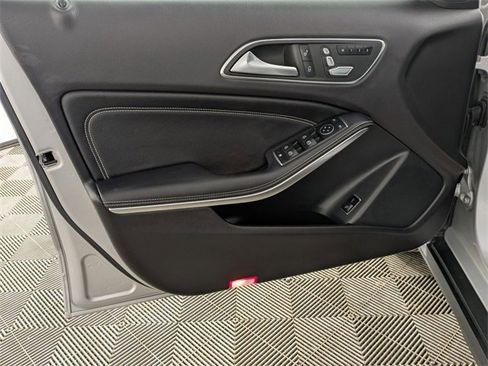 Used 2018 Mercedes-Benz GLA 250 GLA 250 image 14