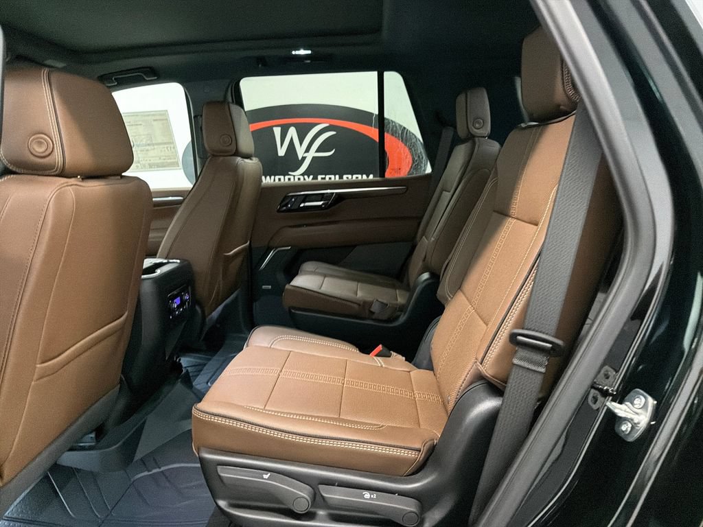 New 2026 Chevrolet Tahoe High Country w/ Sun And Tow Package RWD image 12